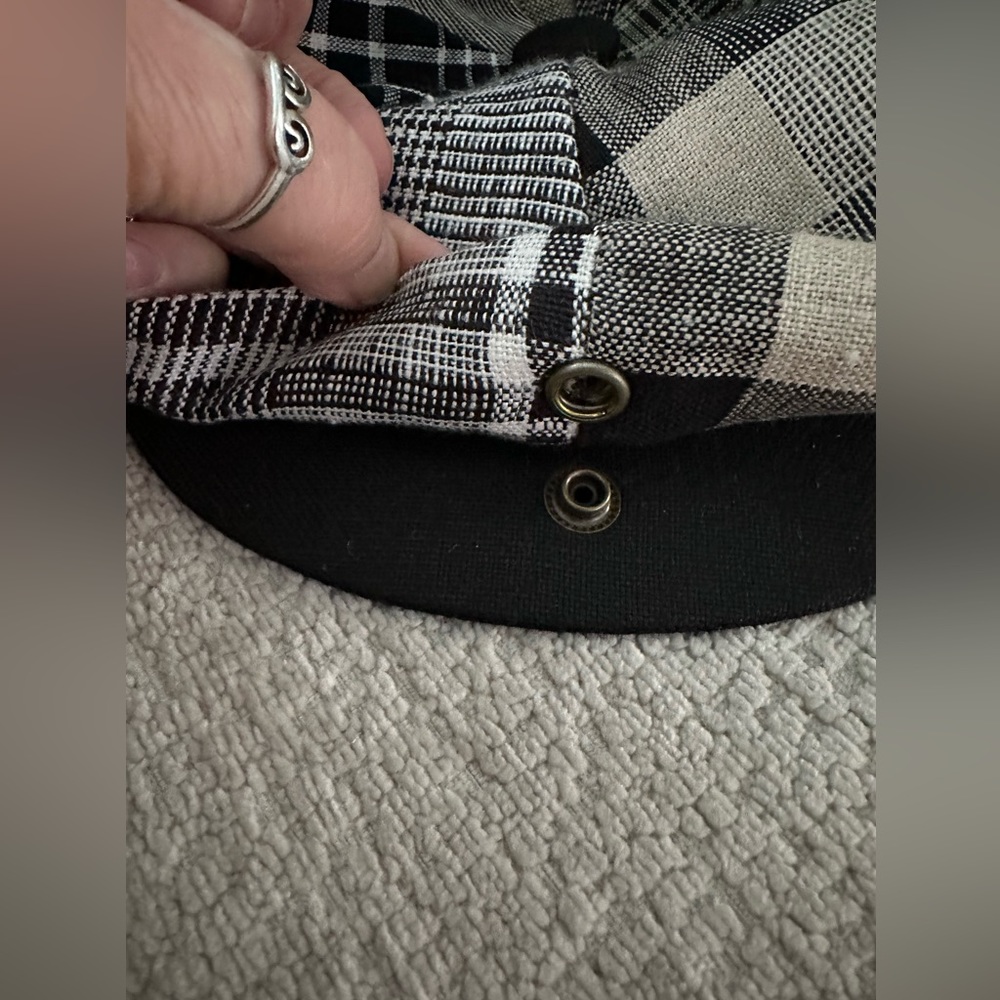Capas Linen Patch Newsboy hat - Picture 3 of 7